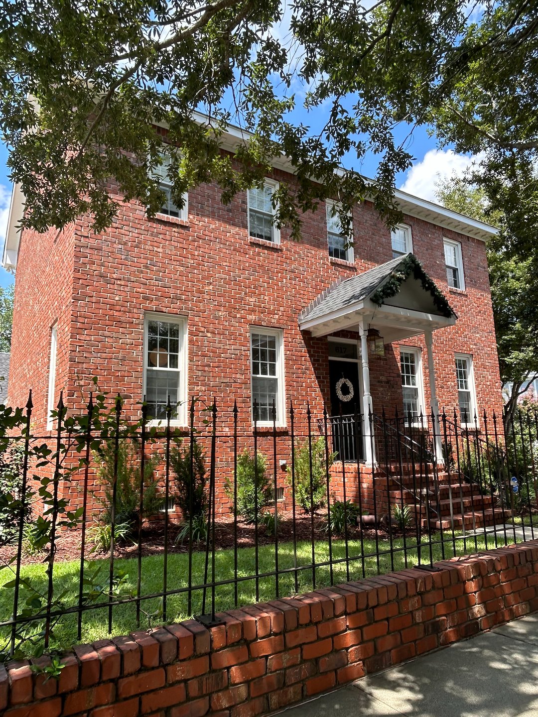 Beautiful Brick Home in The Historic District of Downtown Wilmington - House Washing & Concrete Cleaning 