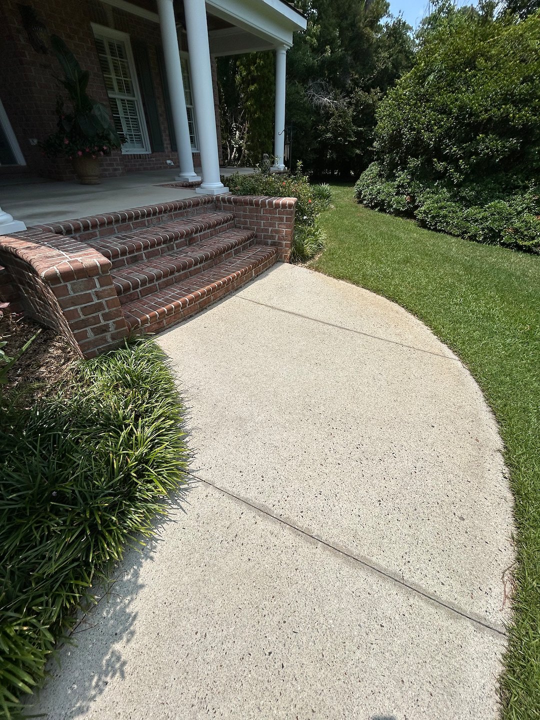 Summer House Washing and Driveway Cleaning in Beautiful Wilmington Neighborhood