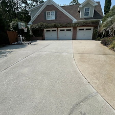 Summer-House-Washing-and-Driveway-Cleaning-in-Beautiful-Wilmington-Neighborhood 0